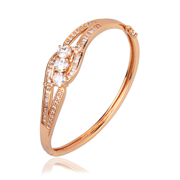 Xuping Fashion Elegant Bangle with Synthetic Cubic Zircon